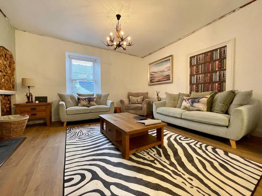 إينفيرنيس Wells Street Cottages No. 28 By The River Ness المظهر الخارجي الصورة
