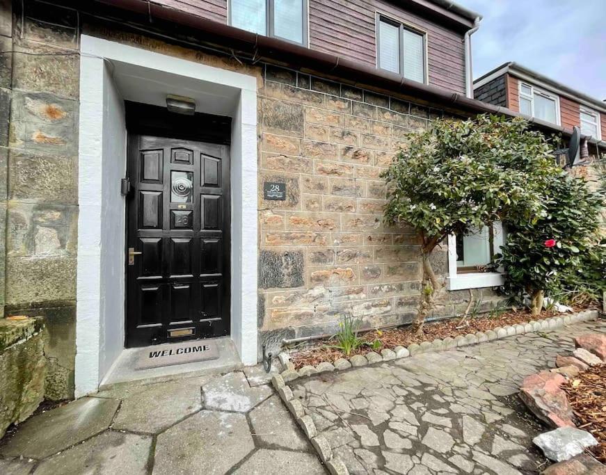 إينفيرنيس Wells Street Cottages No. 28 By The River Ness المظهر الخارجي الصورة